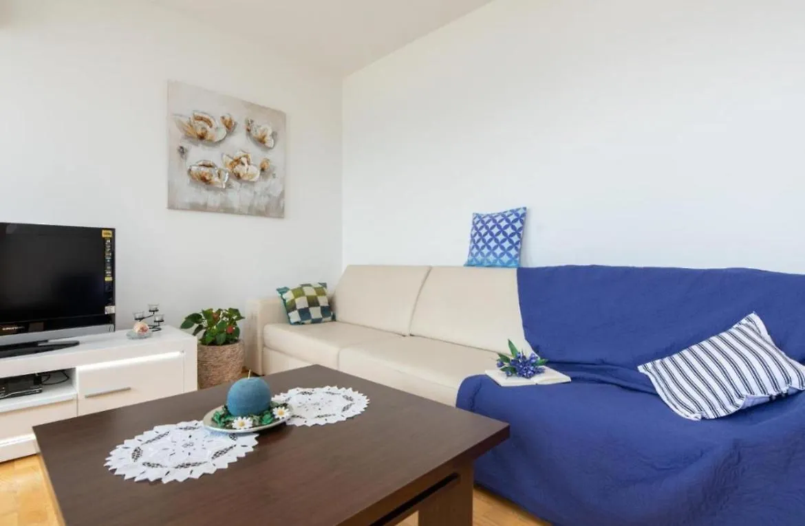 Apartment Apartman Mario Crikvenica