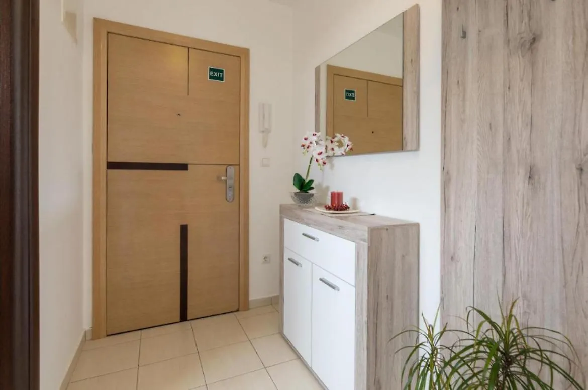 Apartman Mario Crikvenica 0*,  Croatia